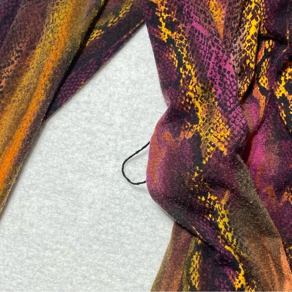 Self Esteem Tunic Top Women’s M Multicolor Snakeskin Braided Neck Casual Stretch - Picture 8 of 15